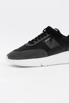 Genesis Vintage Runner