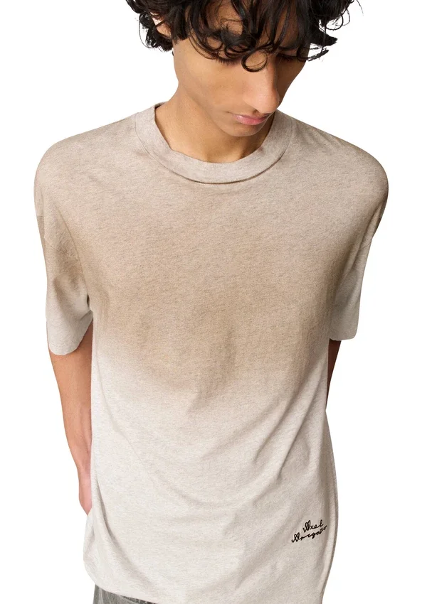Saba Spray T-Shirt Saba Spray T-Shirt