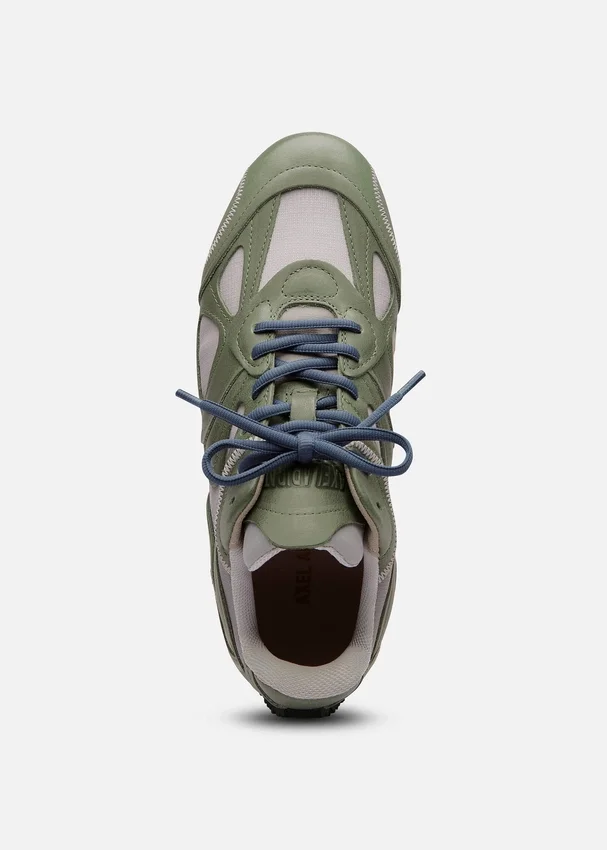 Slow Runner Slow Runner