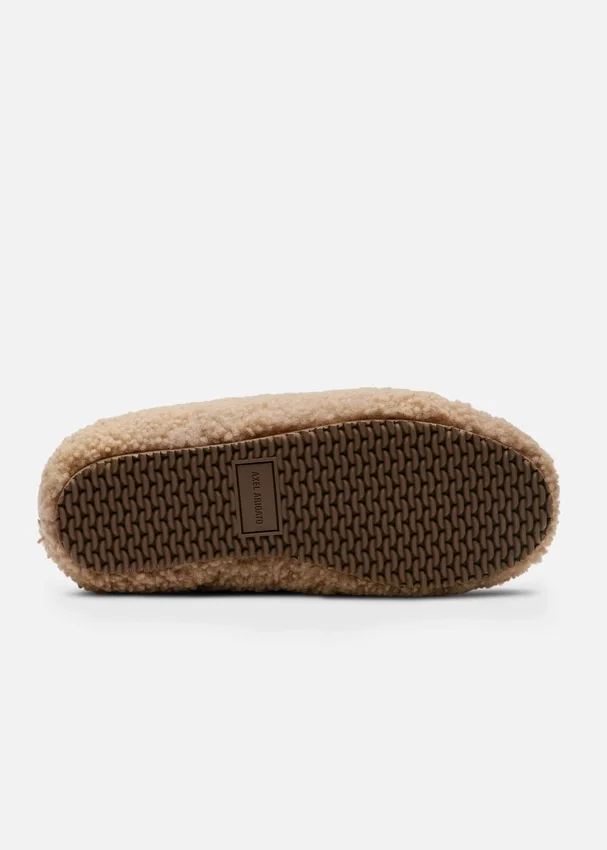 Tact Shearling Runner Tact Shearling Runner